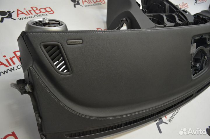 Торпедо панель приборов Mercedes SLK кожа