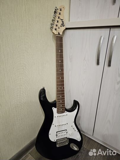 Электро гитара с комбиком