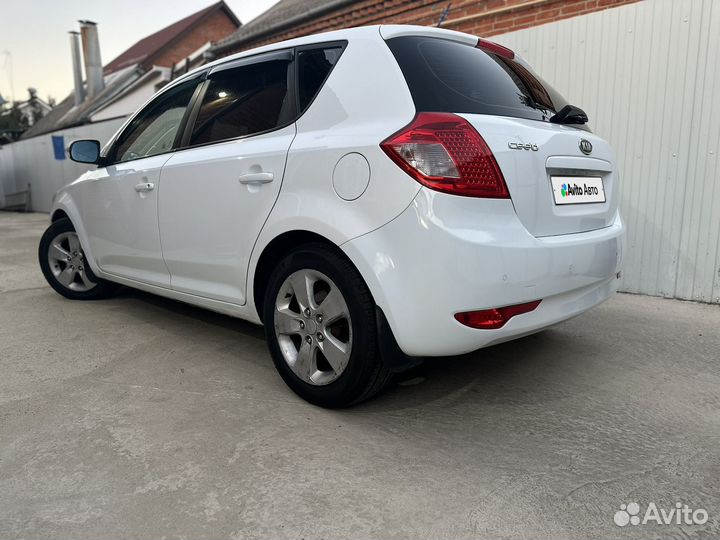 Kia Ceed 1.6 AT, 2011, 157 800 км