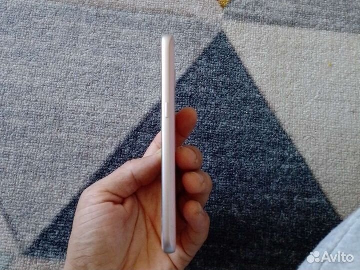 Телефон Samsung galaxy s7