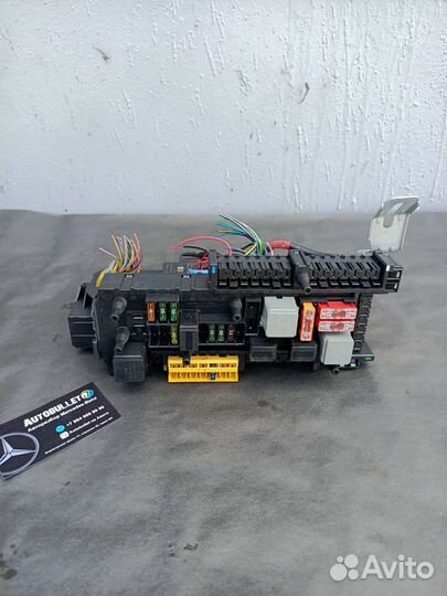 Блок предохранителей задний Mercedes C-class W204