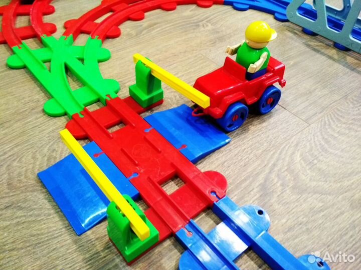 Лего Duplo железная дорога