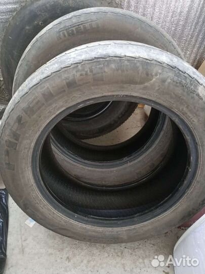 Pirelli P2500 Euro 215/60 R17