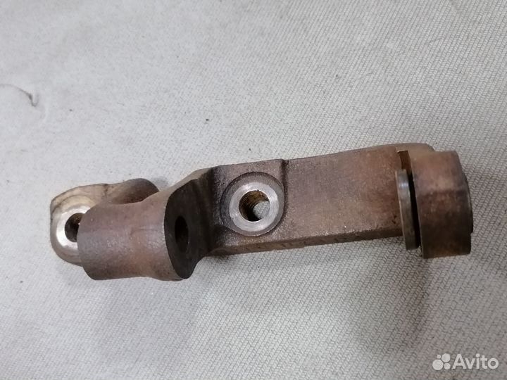 Кронштейн генерат.Toyota Lite Ace 3Y 2.0 1985-1991