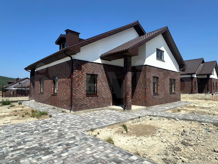 Дом 173,1 м² на участке 4,6 сот.