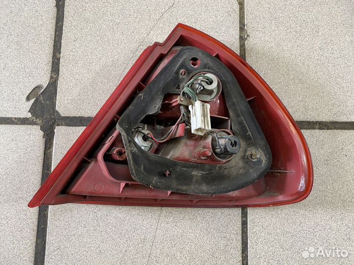 Задний фонарь Mitsubishi Lancer VII седан