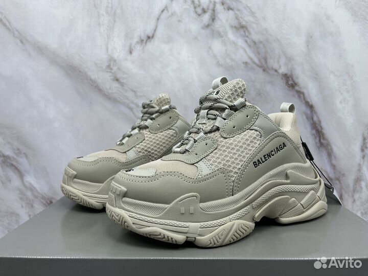 Balenciaga Triple S Sneaker Beige(Баленсиага)