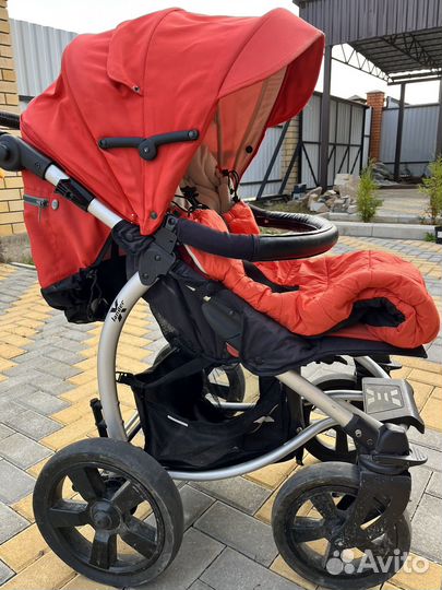 Прогулочная коляска