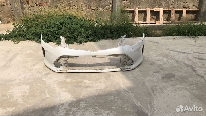 Бампер передний toyota camry 55