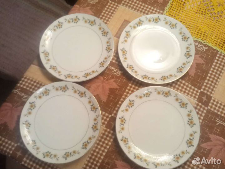 Тарелочки и блюдца