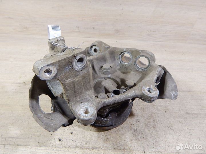 Кулак поворотный передний левый Bmw e39