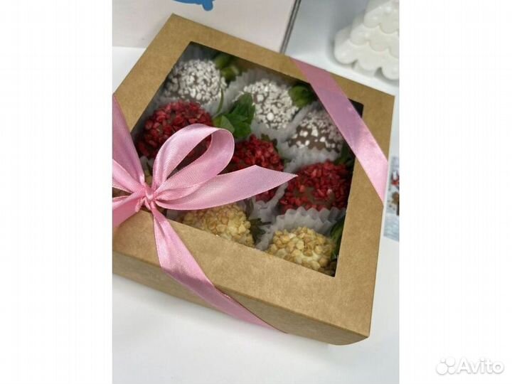 Подарочная коробка клубники в шоколаде KSH-6102