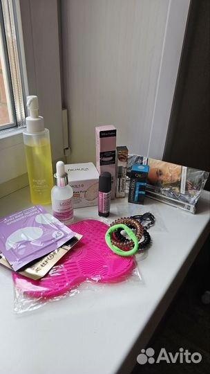 Новая косметика для макияжа,более 10 средств