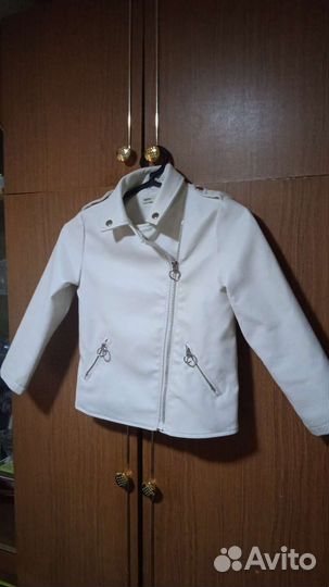 Ветровка для девочки,7 лет