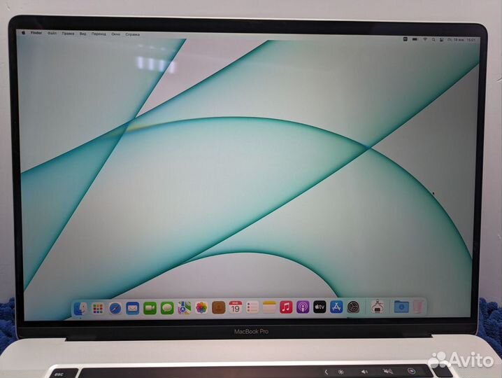 Apple MacBook Pro 16 2019 i7 32/512 Radeon 4Gb