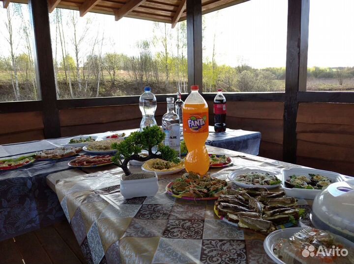 Большая веранда, беседка в аренду на воде