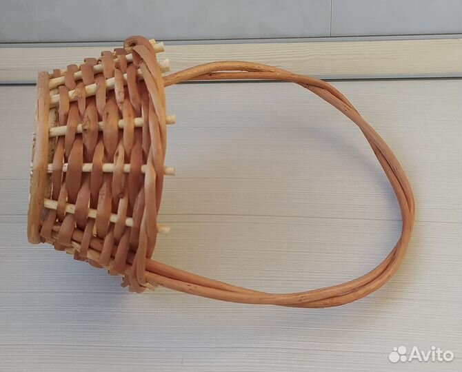 Корзина плетеная