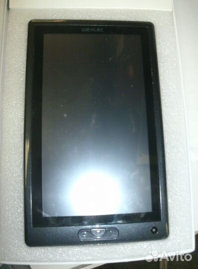 Электронная книга Wexler Book T7033 невключается