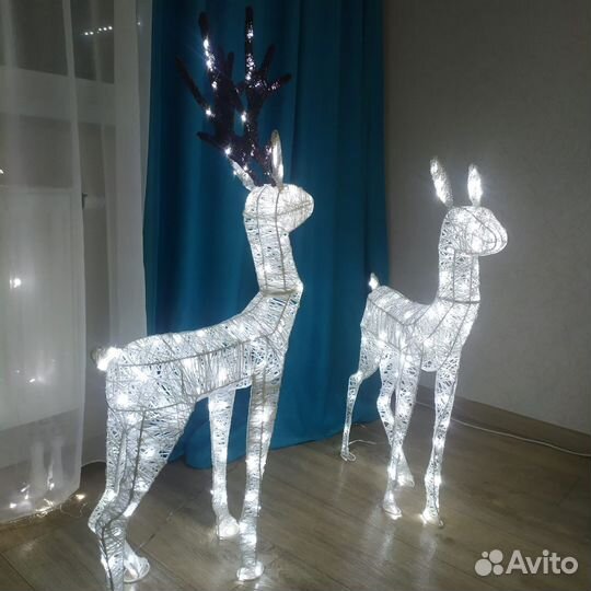 Новогодний олень (световая фигура)