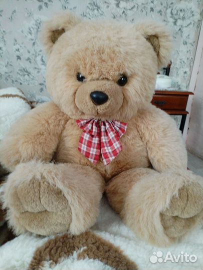 Плюшевый медведь большой