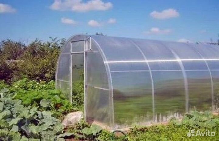 Теплица крепкая