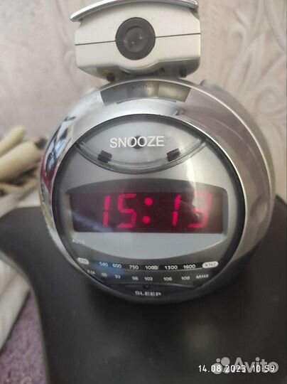 Радио часы будильник