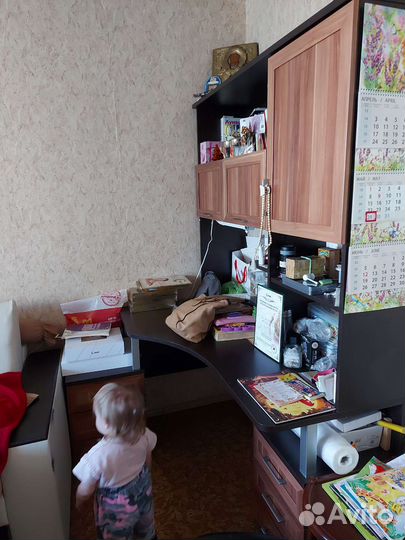 Угловая рабочая зона, стол