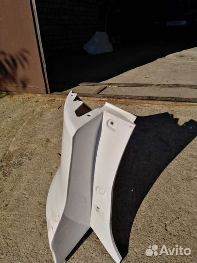 Левая боковина заднего бампера форд куга 2