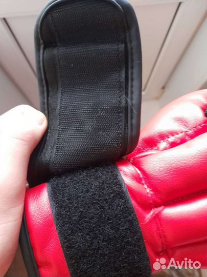 Перчатки для рукопашного боя 10oz