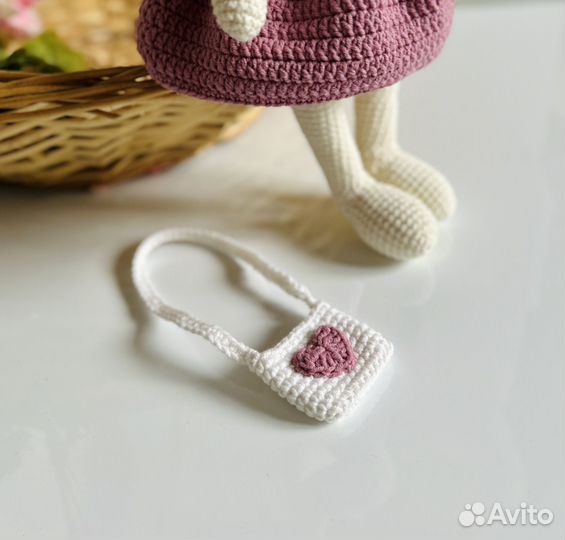 Кролик вязаный крючком зайчик зайка