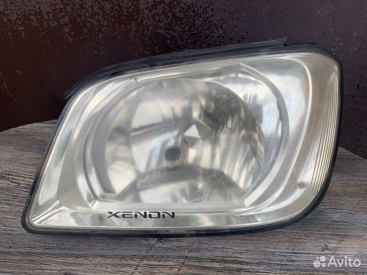 Фара левая Xenon Nissan Stagea 34 рест (дефект)