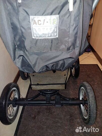 Коляска Mutsyurbanrider