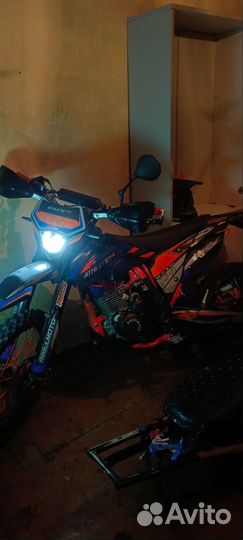 Продам Атлет про 300