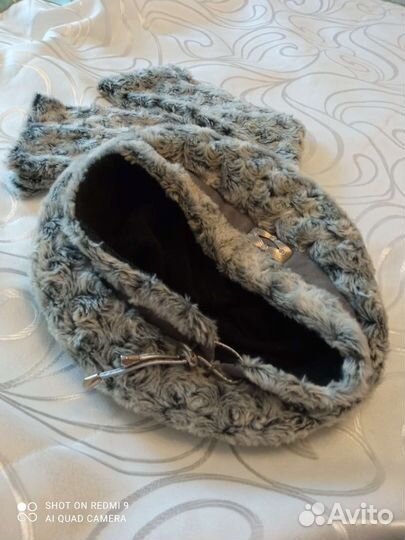 Берет с шарфиком женский