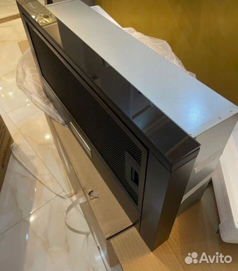 Новая вытяжка Weissgauff TEL 06 1M BL