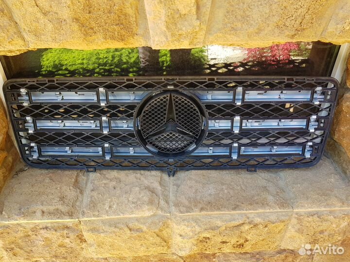 Решетка радиатора Мерседес Гелендваген G class