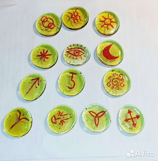 Ведьмины руны. (ручная работа)