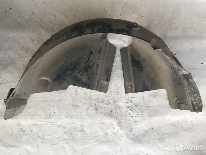 Подкрылок задний левый Skoda Rapid 2012–2017