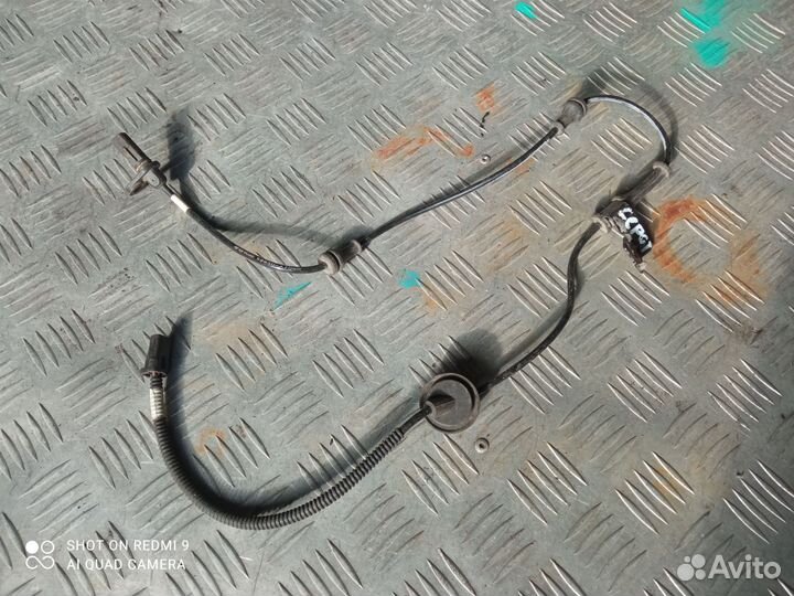 Датчик ABS Kia Cerato 3 задний правый