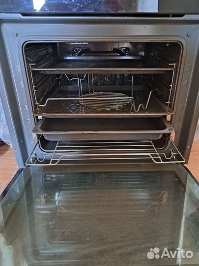 Духовой шкаф