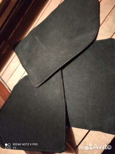 Автомобильные коврики Тойота