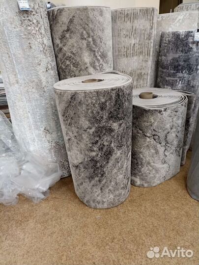 Ковровые дорожки новые