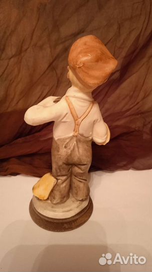 Статуэтка Capodimonte Италия винтаж