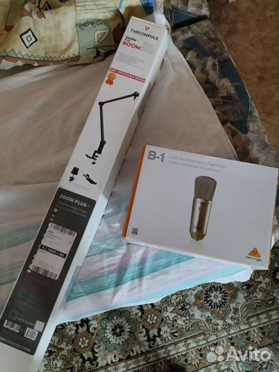 Микрофон + аудиокарта Behringer B-1 UMC202HD