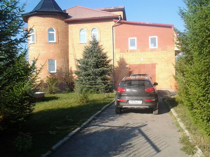 Коттедж 350 м² на участке 30 сот.