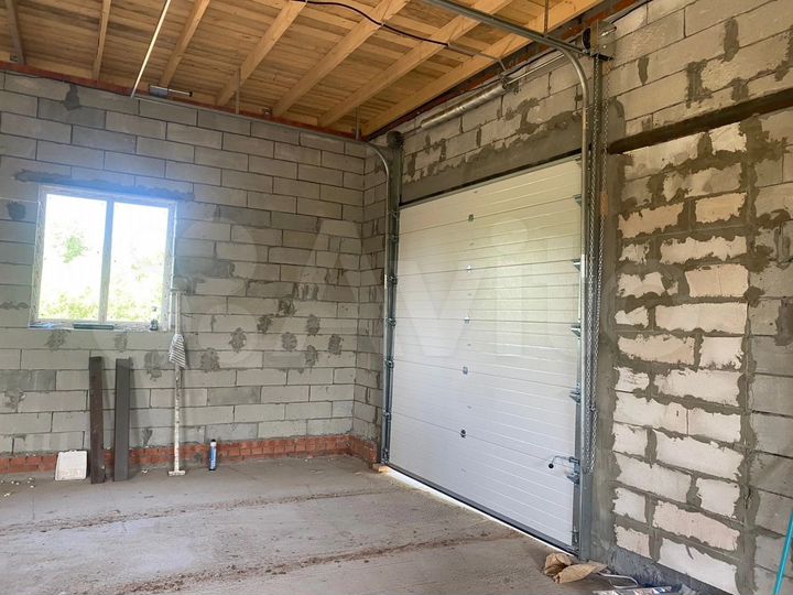 Здание, 200 м²