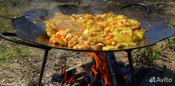 Садж, сковородка из бороны с ручками и ножками