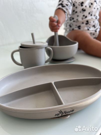 Силиконовая детская посуда