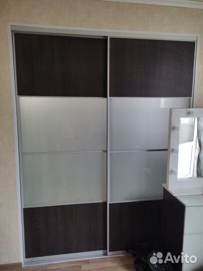 Раздвижная дверь купе