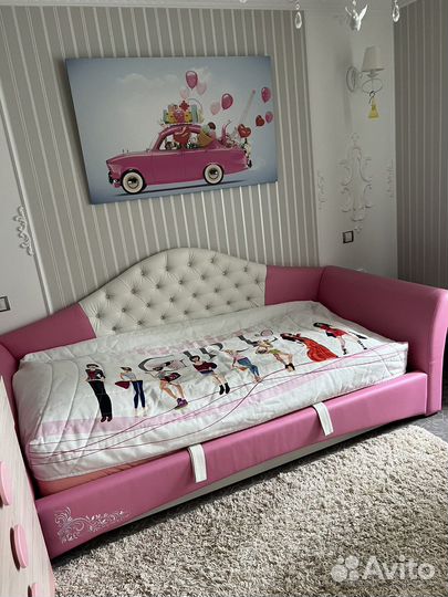 Детскмй гарнитур для девочки